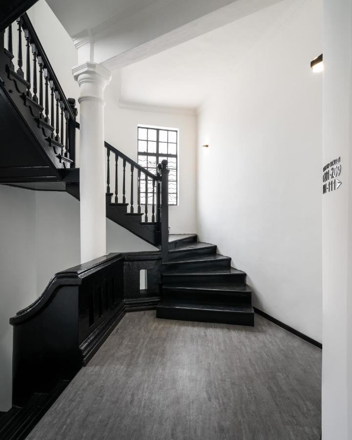 Modern Hotel Georgetown Buitenkant foto